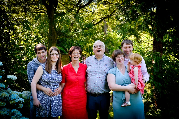 Anne, Wim, Carlijn & Co - f(r)amily fotoshoot door Anuja Fotografie